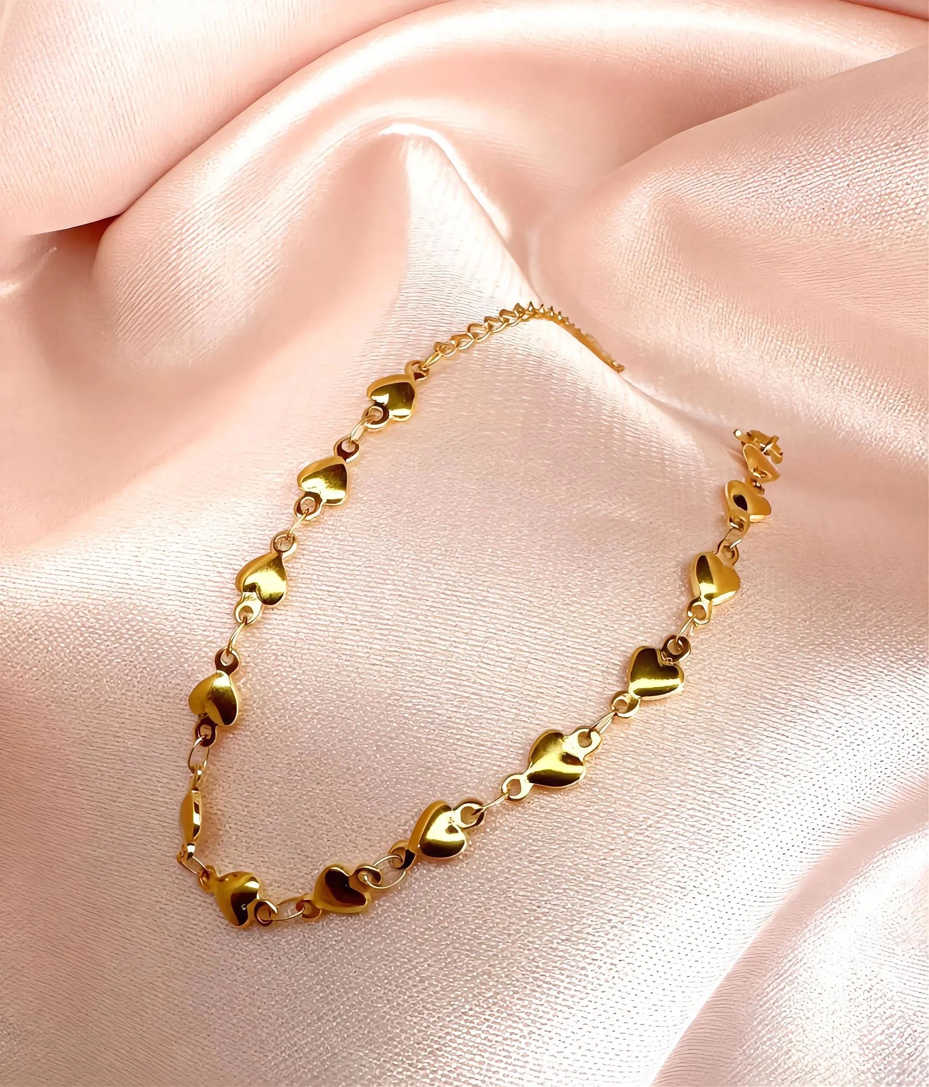 Amoura Heart Link Bracelet